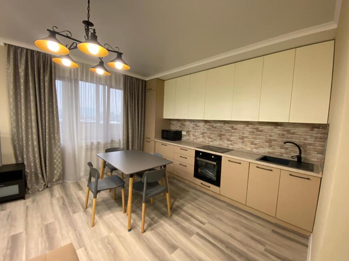 Vip Apartment Mountain View Almaty Eksteriør billede